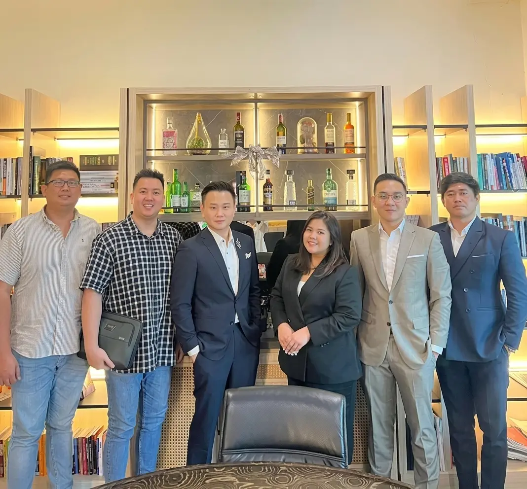 Tim TBrothers & Associates bersama klien seusai pertemuan