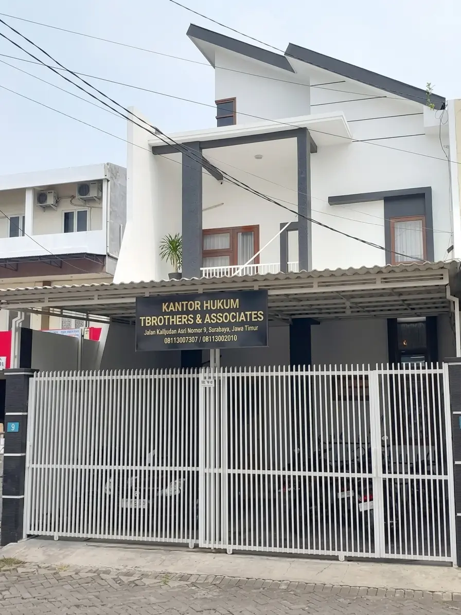 Tampak depan kantor TBrothers & Associates di Jl. Kalijudan Asri No. 9, Kalijudan, Kec. Mulyorejo, Surabaya, Jawa Timur 60114